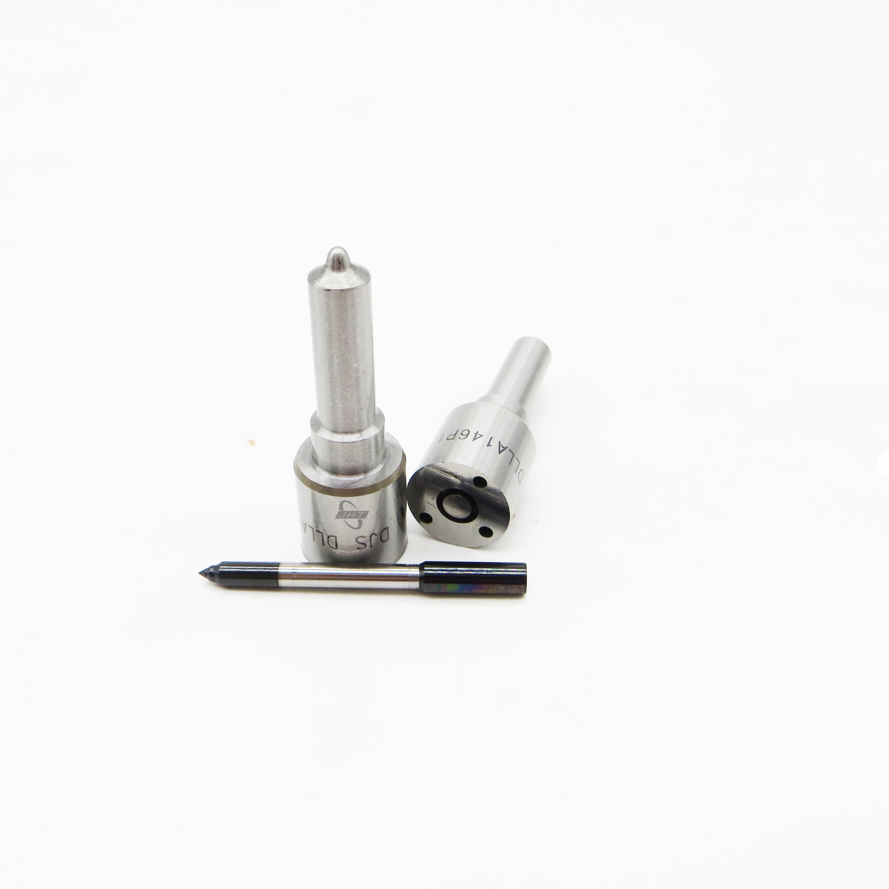 DLLA146P1296 Fuel Injector Nozzle 0433171811 Common Rail Nozzle for 0445110141 G9U 2.5L Diesel Engine